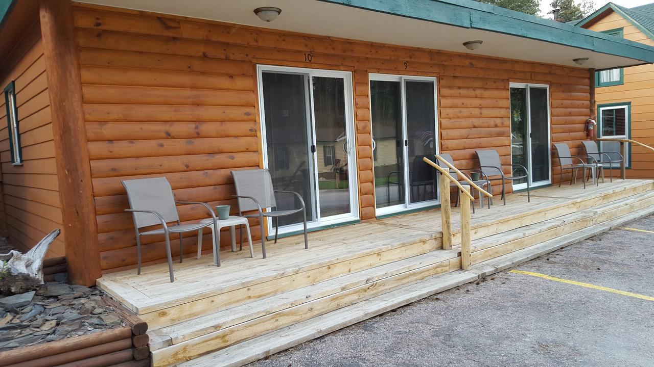Trails End Cabins & Motel Хилл-Сити Экстерьер фото