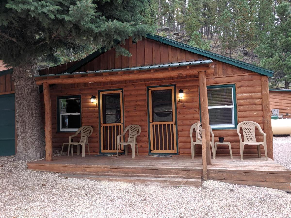 Trails End Cabins & Motel Хилл-Сити Экстерьер фото